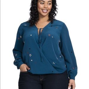 Melissa McCarthy blue star shirt